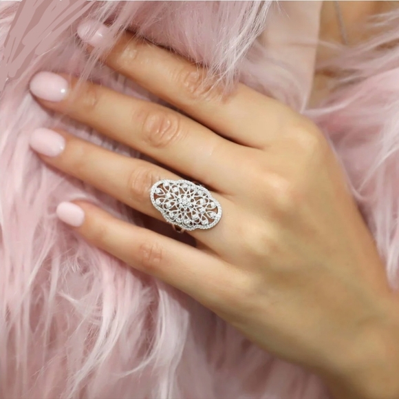 ♥️ EVA STATEMENT RING - Picture 2 of 8